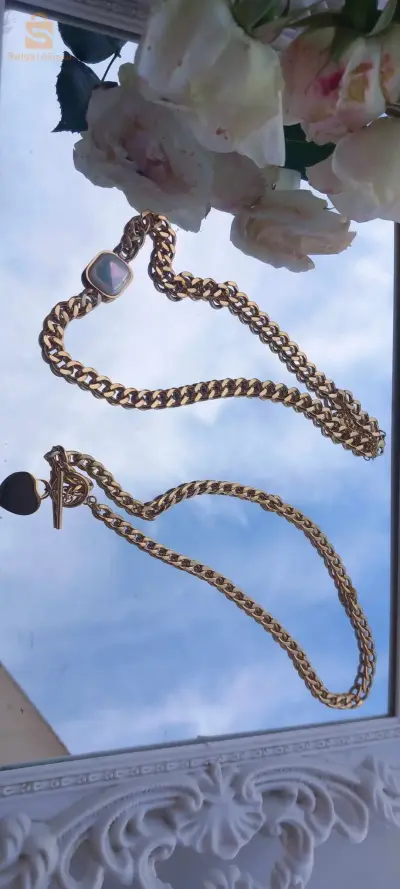bijoux en acier