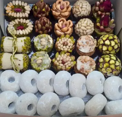 حلويات تونسية بالمكسرات