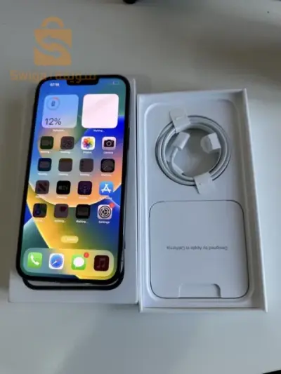 هاتف Apple iPhone 13 Pro - جرافيت 256 جيجا بايت مفتوح بحالة ممتازة مع الصندوق الأصلي.