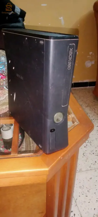 xbox360 نقي فيه زوج لمنتات  يمشي قنون زوج او متين نبعو