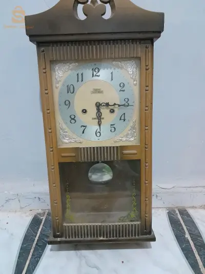 ساعة حائط