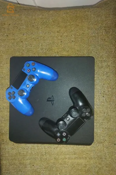 ps4 slim 500gb
2 manate
cd FIFA 23