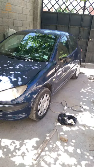 206 شابة بزاف