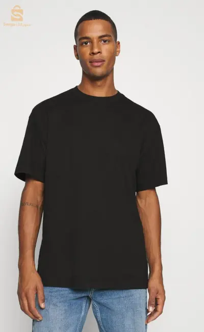 T-shirt over size
