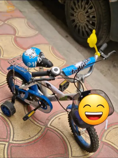 Vélo garçon 12$🤍🤍