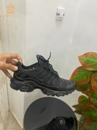Tn black original pointure 40 porté quelques jours