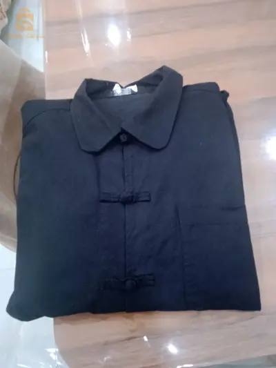 à vendre bleu de chine taille 60 marque Shanghai noir et bleu