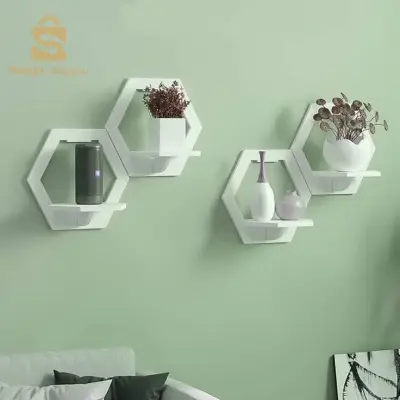 رفوف سداسية لتزين الجدار