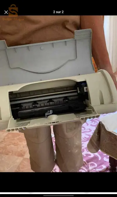 طابعة hp بسعر جد مغري مع توفر حبرها و غياب لي كابل