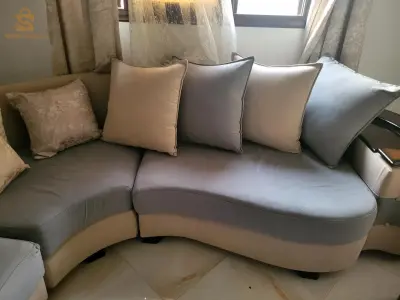 fauteille 
couleur:gris et beige 
forme L