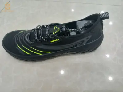 aquatique shoes