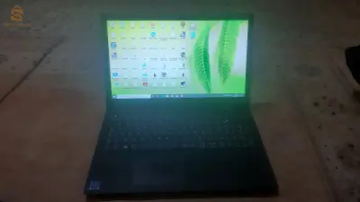 Pc lonovo 
Bon état