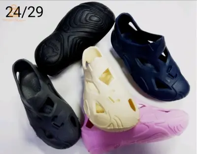 chaussures de plage et ville