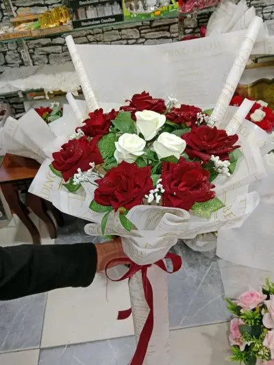 باقات ورود جميلة و جذابة للخطوبة أو حفلات التخرج أو غيرها من المناسبات