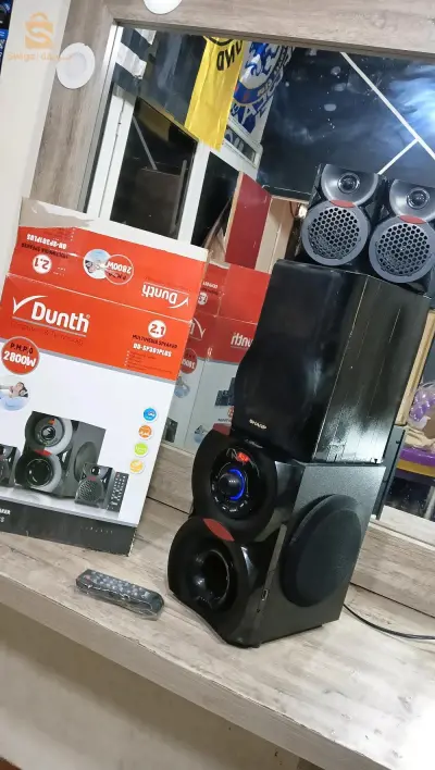 Ampli Dunth
Bluetooth
Flash disque
Carte mémoire + télécommande