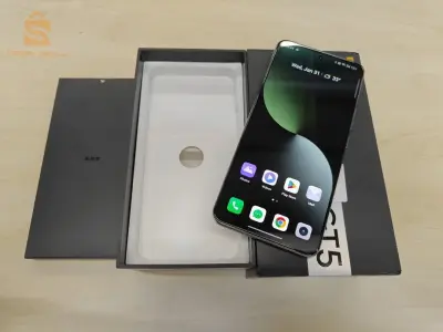 realme GT5