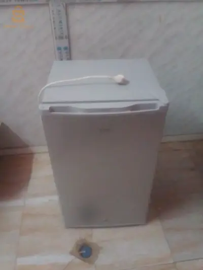 ثلاجة في حالة جيدة