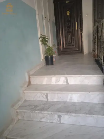 حي عين الطريق عمارة151 رقم الباب 6 سطيف