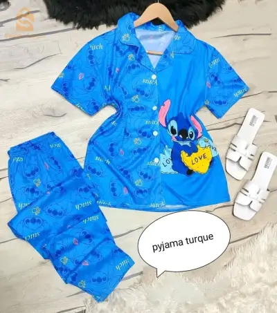 Pyjama au bouton