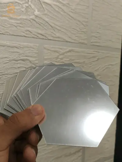 مرآة سداسية / Miroir hexagonal
