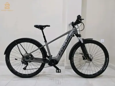 vélo focus electrique motor bocsh cx avec cherger 4am avec chez telescopic Ani 2022