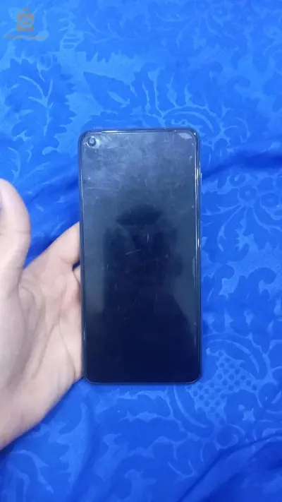 هاتف للبيع