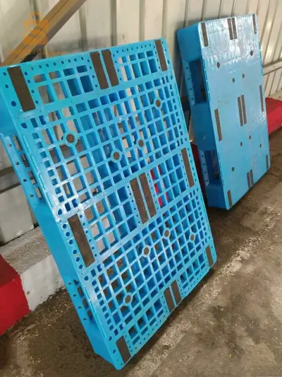palettes en plastique