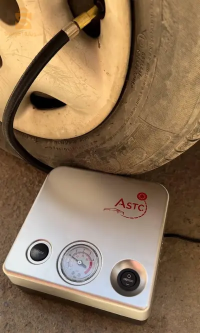 منفاخ هوئي لعجلات السيارة محمول
- Cmpresseur 12v ASTC accesoires

✅نوعية جيدة وخفيف
✅فيه ساعة لقياس الضغط 
✅متعددة الرؤوس 
✅سهلة للإستعمال 

✅ إستفد من أفضل خدمة توصيل سريعة (2 - 4 أيام) لـ58 ولاية جزائرية مع ضمان حسن المعاملة وجودة الخدمة.
✅ الدفع سيكون مباشرة بعد إستلام السلعة ووصولها لمنزلك أو مقر العمل حسب العنوان الخاص بك
✅ المنتج مضمون بجودة عالية.
✅ أفضل سعر في السوق.
✅ إستبدال سهل ومجاني.
✅ نحن دائماً جاهزون لمساعدتك.
