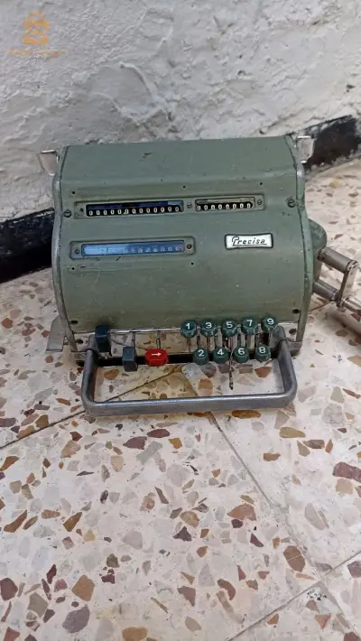 الة حاسبة من عصور قديمة