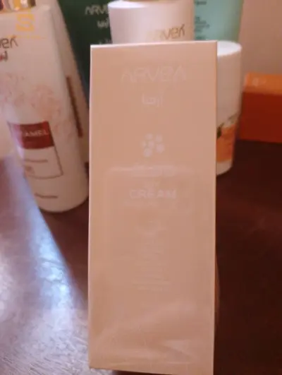 six cream