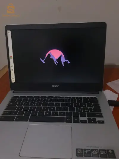 حاسوب محمول
 Acer chromebook 314 
+15 h battery
14''
+حقيبة