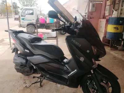 Yamaha xmax 400