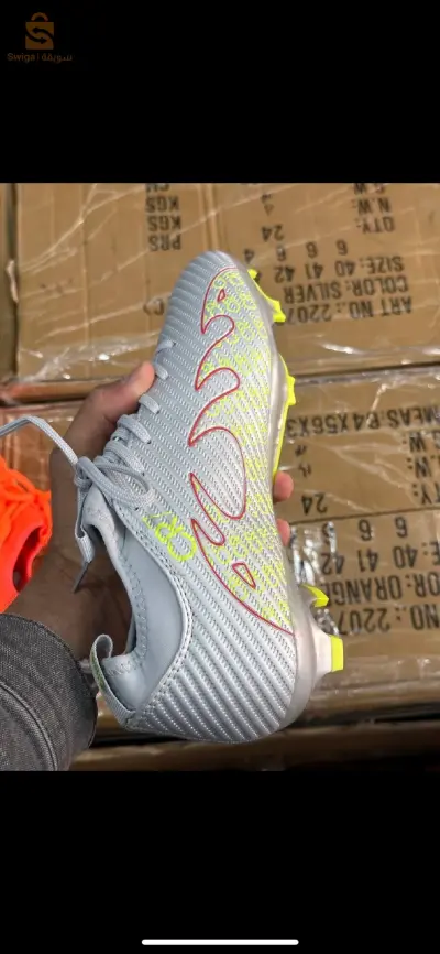 حذاء رياضي CR7 crampons NV modèle 4