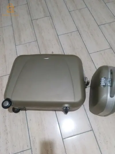 avendre valise et mallete