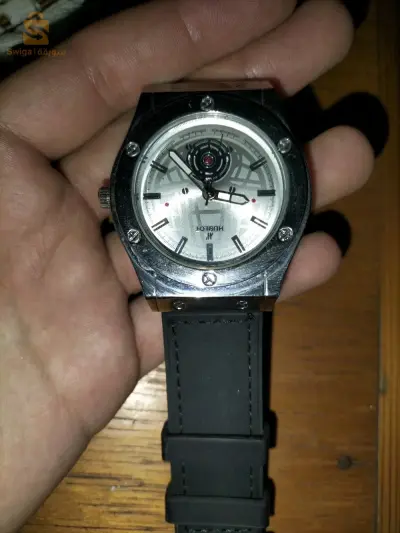 ساعة hublot