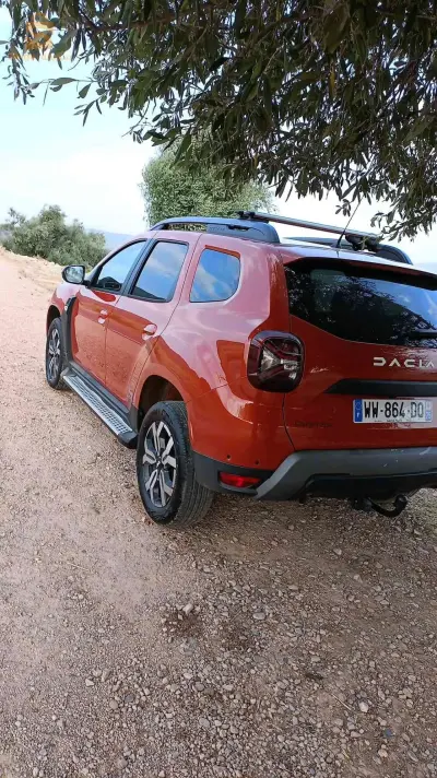 Duster extrême.commandee directement chez Dacia tout est fabriqué en usine..