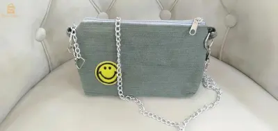 حقاءب يدوية صغيرةللبنات