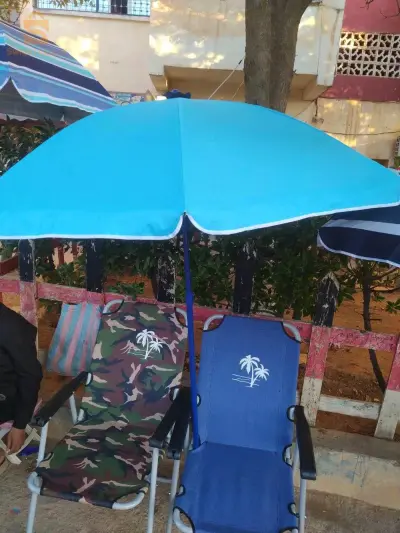 كرسي محمول قابل للطي 🏖️☀️💺برصول حجم متوسط نوعية جيدةكرسي البحر ، التخييم و الخرجات بحجم كبير مناسب للرحلات ، التخييم ، الشاطئ و الصيد ،…طويل للاسترخاء و نوعية جيدة 💯 .توصيل متوفر 58 ولاية و دفع عند الاستلام☎️0656056194
