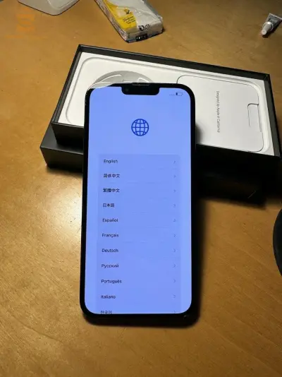 هاتف Apple iPhone 13 Pro - جرافيت 256 جيجا بايت مفتوح بحالة ممتازة مع الصندوق الأصلي.