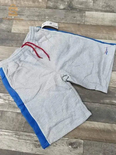 شورت Reebook orignal 😍🤗
يلبس من كادي فور حتى رجال 
شوالة فيها 160 
التوصيل متوفر كازي تور 
0655179936