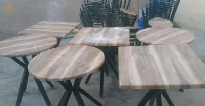 طوابل مقهى