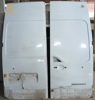 Renault master porte arrière