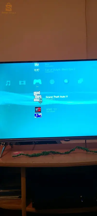 PS3 500gb flashè avec cd et une manette