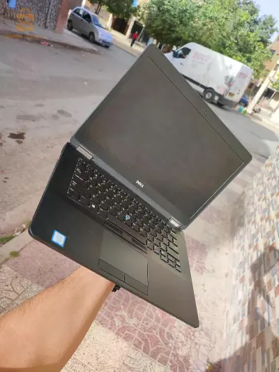 PC portables Dell latitude e7470 i5 6em 256gb SSD 8gb ram ymchi bl câble khouti souma l'affaire