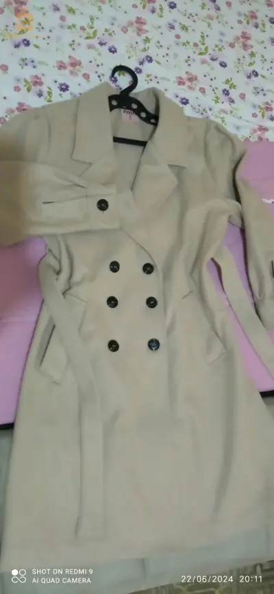 à vendre un manteau qui vous tiendra bien au chaud