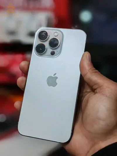 iphone 13 pro 
Batterie 87 %