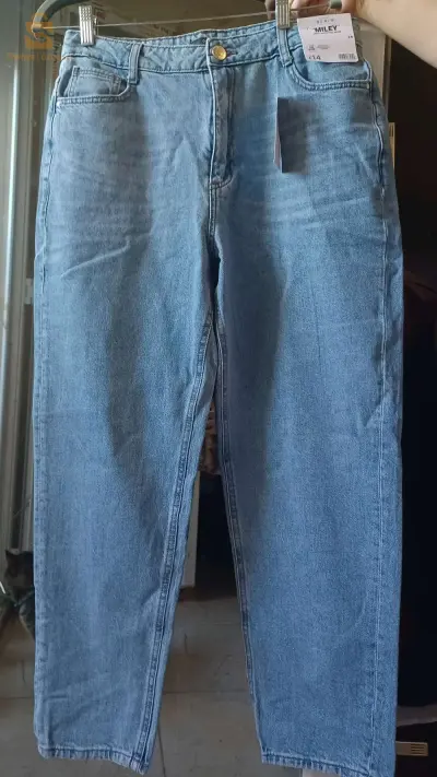 pantalon de l'étranger a vendre