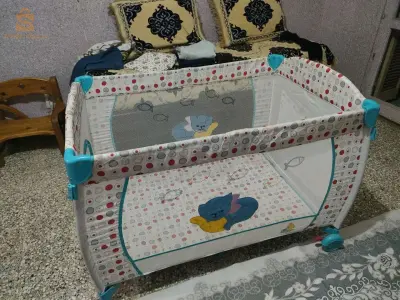سرير أطفال