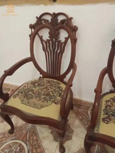 2 siège une table antiquité de 1900