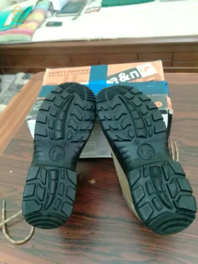a vendre chaussures de securite